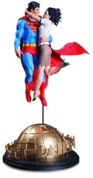 24 Best Christmas Gifts For Your Hubby Superman Lois Lane Statue By Gary Frank 1