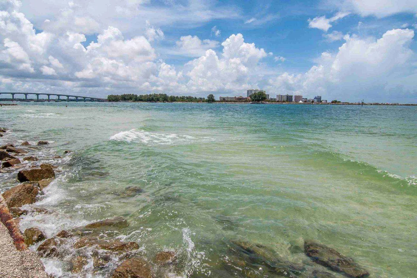 Sun lovers, these best beaches in Tampa Florida are for you. This epic guide covers everything you need to know including the stunning sand key park beach.