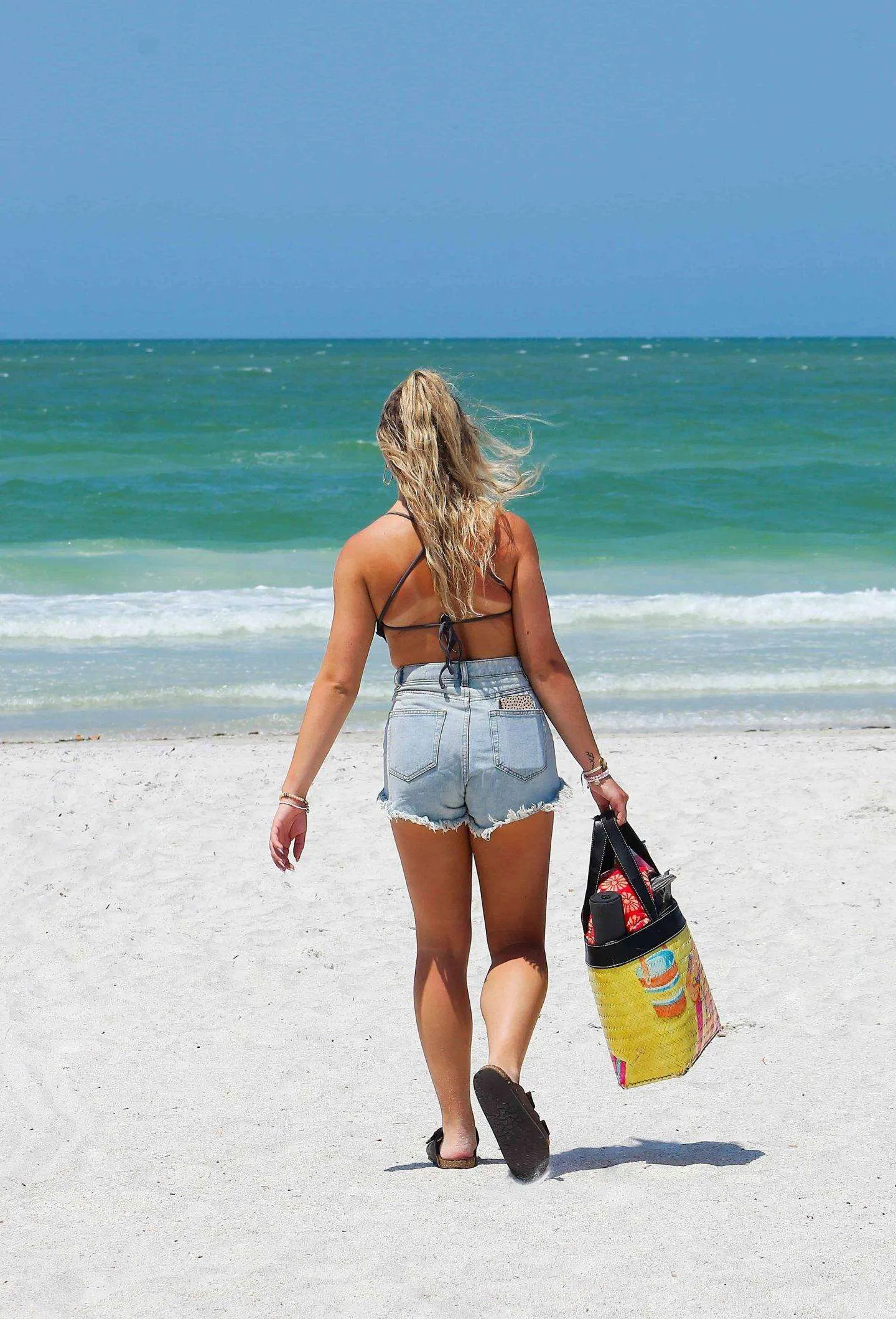 Sun lovers, these best beaches in Tampa Florida are for you. This epic guide covers everything you need to know including the stunning Madeira beach.