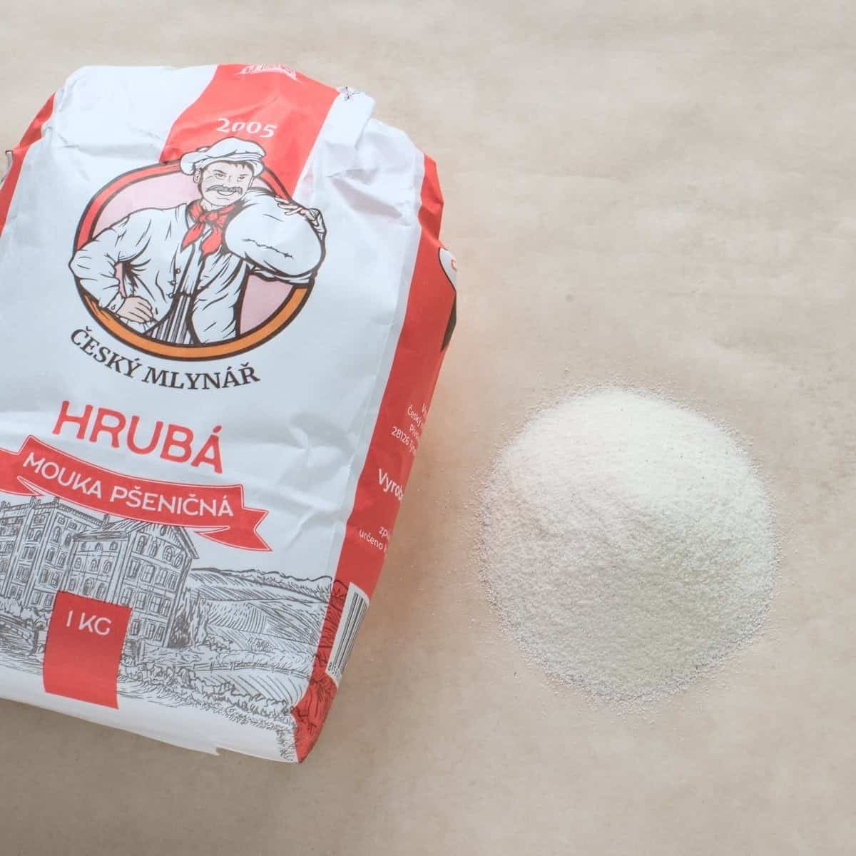 Czech hrubá mouka flour.