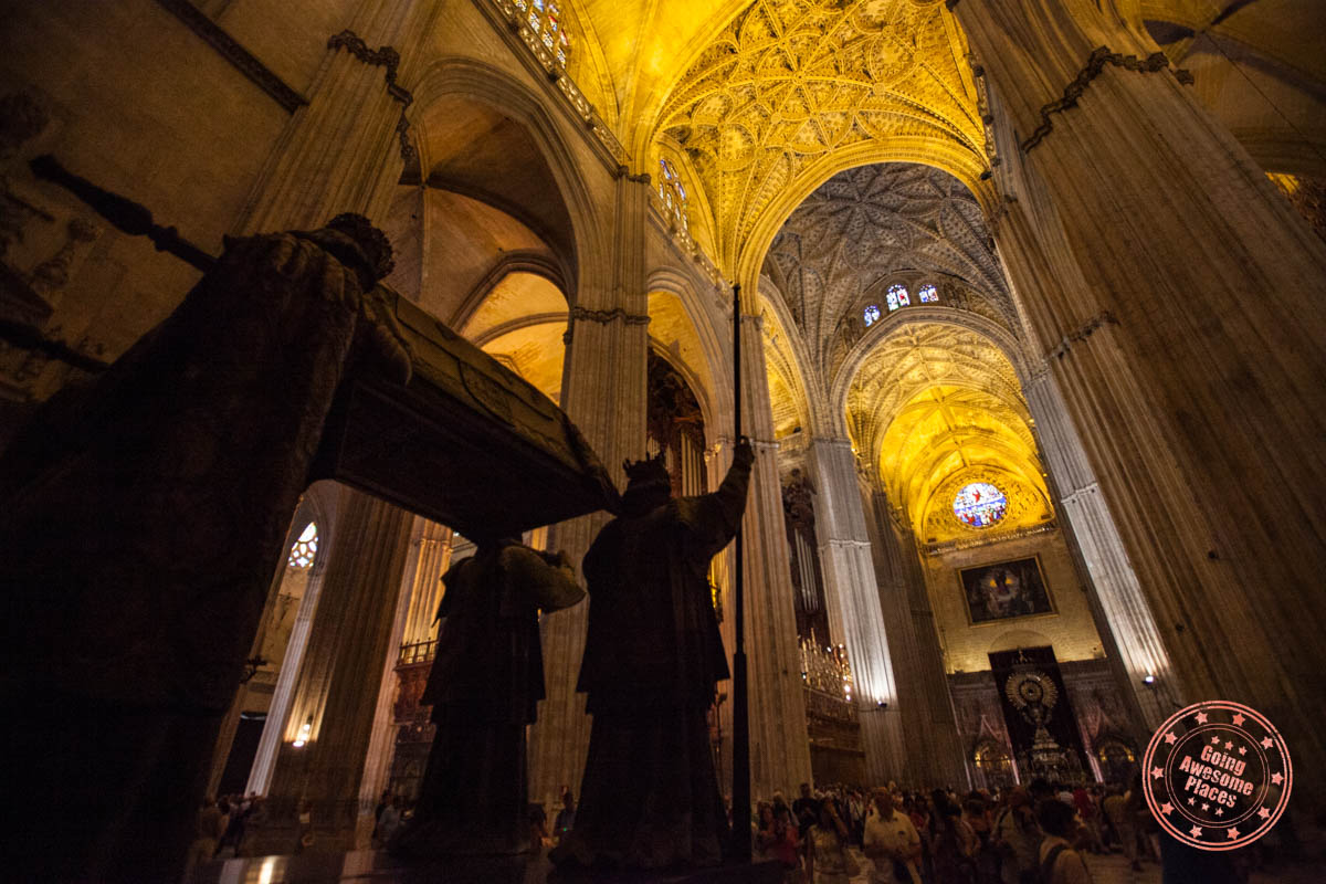 inside view of seville cathedral